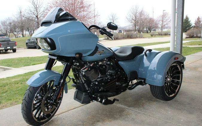 2024 Harley-Davidson® FLTRT - Road Glide® 3