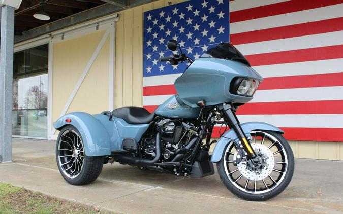 2024 Harley-Davidson® FLTRT - Road Glide® 3