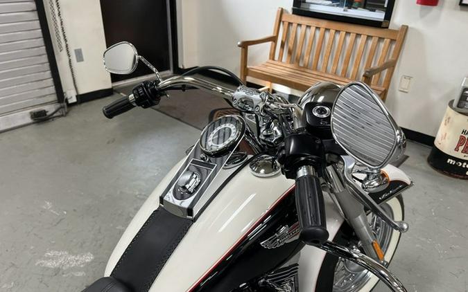 2011 Harley-Davidson Softail FLSTN - Deluxe