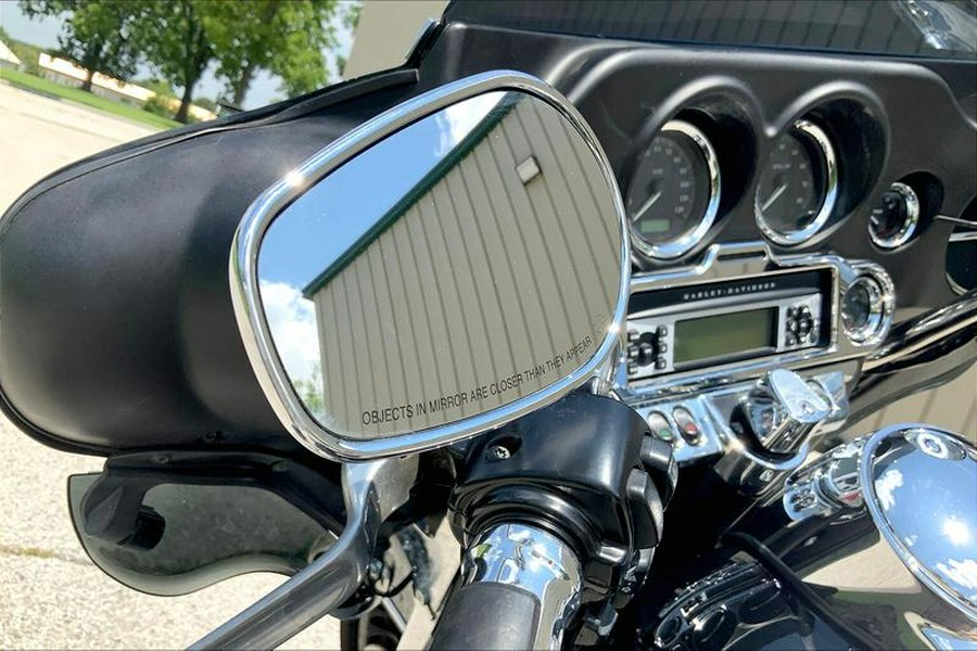 2009 Harley-Davidson® FLHTCU - Ultra Classic® Electra Glide®