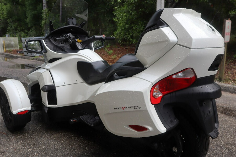 2018 Can-Am Spyder RT SE6