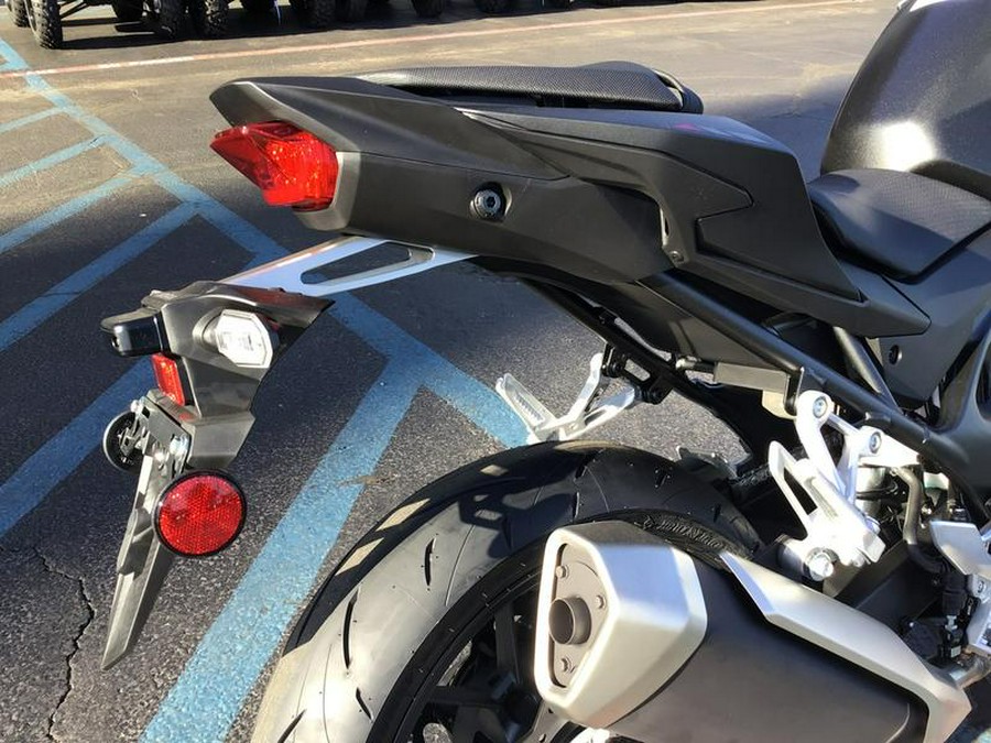 2025 Honda® CB750 Hornet