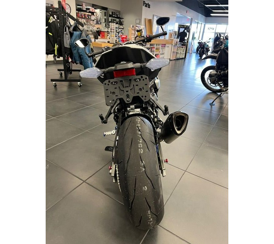 2026 BMW M 1000 R