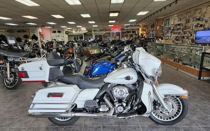 2012 Harley-Davidson® Electra Glide Ultra Classic FLHTCU