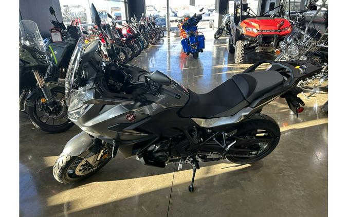 2026 NT1100 DCT - Gray Metallic - Honda
