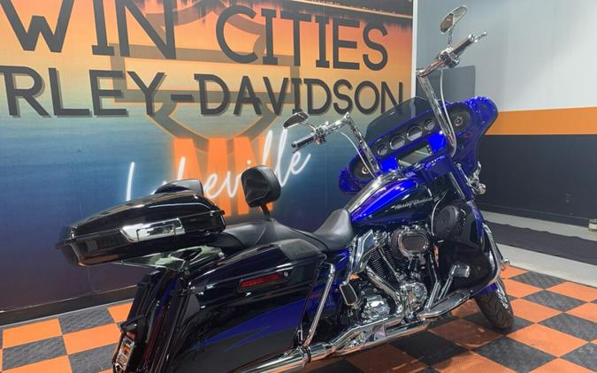 2017 Harley-Davidson CVO Street Glide FLHXSE