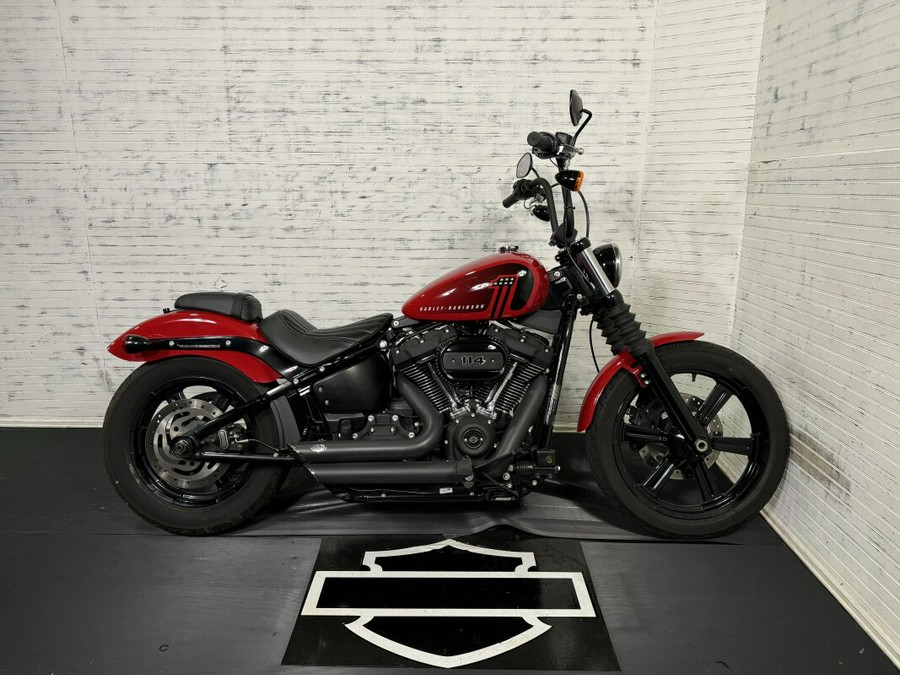 2022 Harley-Davidson Street Bob 114 w/ ONLY 2841 Miles!