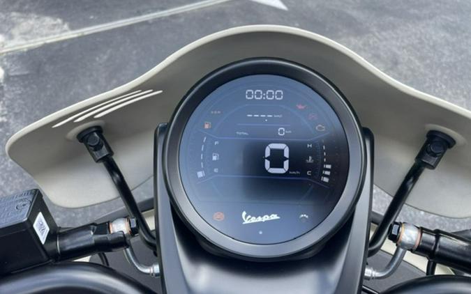 2026 VESPA GTV 310 BEIGE AVVOLGENTE MATTE