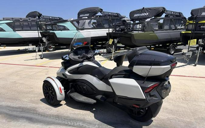 2021 Can-Am® Spyder® RT Limited Dark