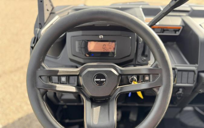 2026 Can-Am Defender 6X6 XT HD10