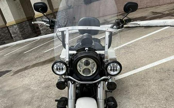 2013 Harley-Davidson® FLHP