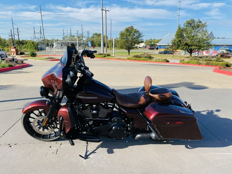 2018 Harley-Davidson Street Glide Special FLHXS