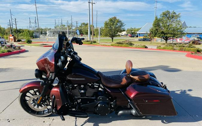 2018 Harley-Davidson Street Glide Special FLHXS