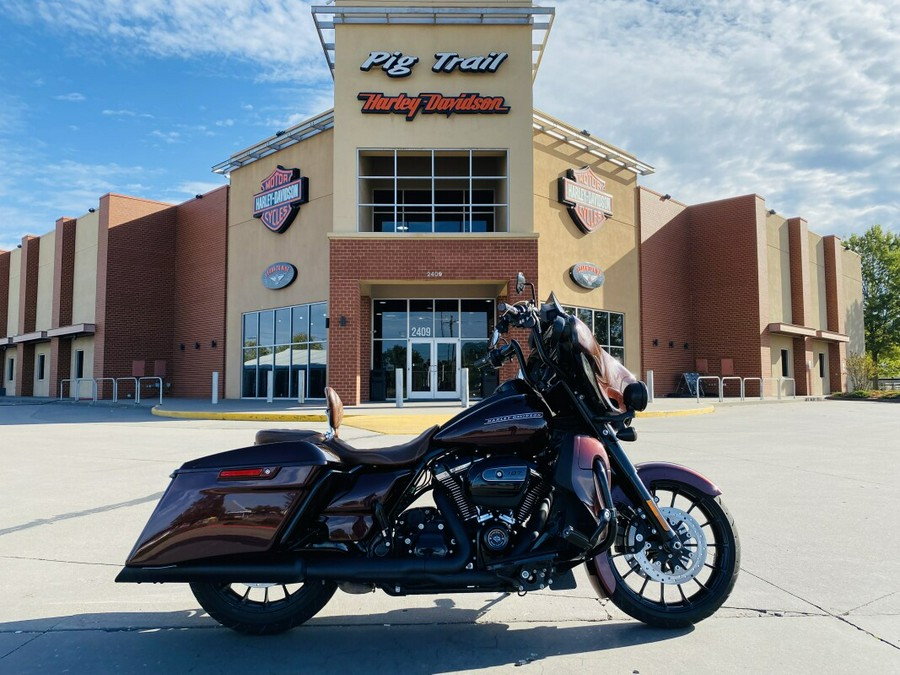 2018 Harley-Davidson Street Glide Special FLHXS