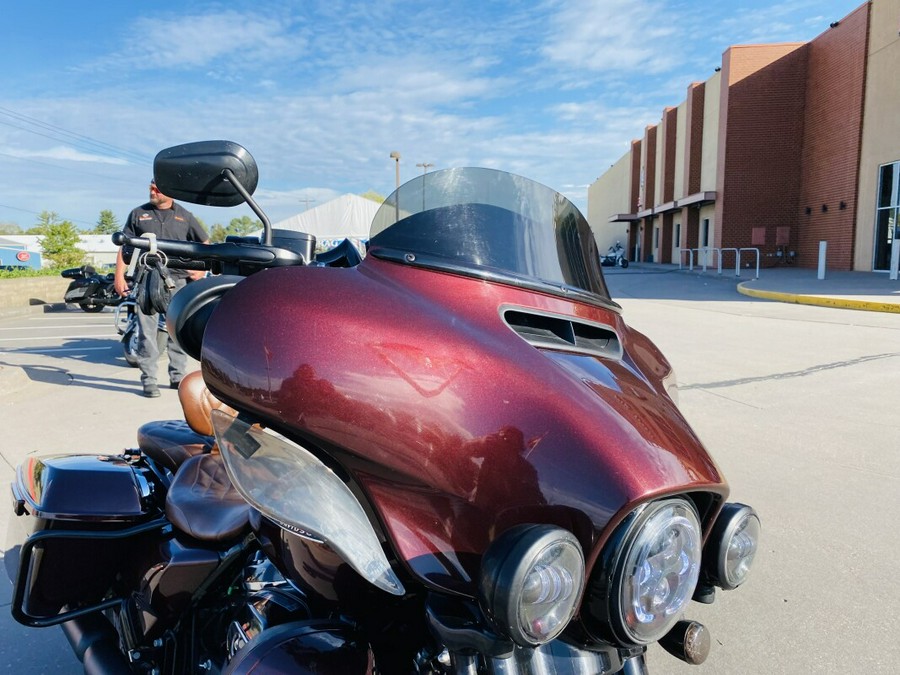 2018 Harley-Davidson Street Glide Special FLHXS