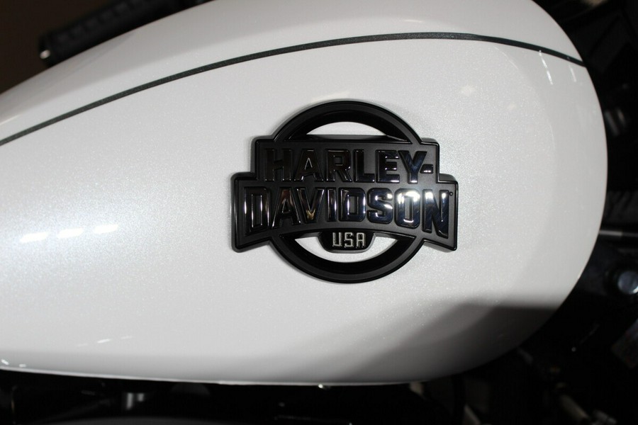 2026 Harley-Davidson® FLHXL Street Glide Limited