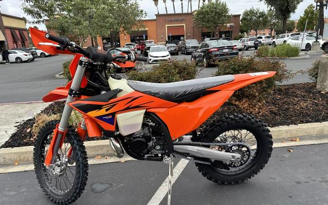 2026 KTM 300 XC