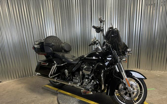 2021 Harley-Davidson Ultra Limited Vivid Black - Black Finish