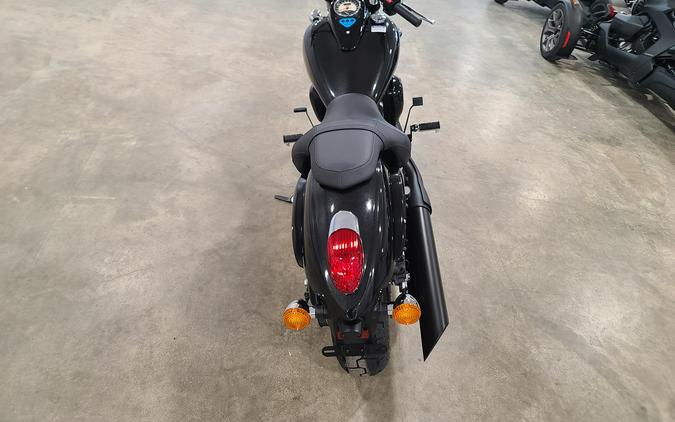 2026 Kawasaki Vulcan® 900 Custom