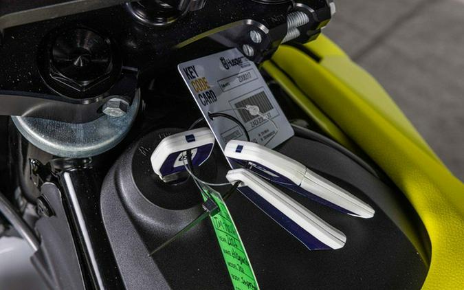 2026 Husqvarna Supermoto 701