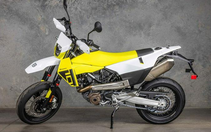 2026 Husqvarna Supermoto 701