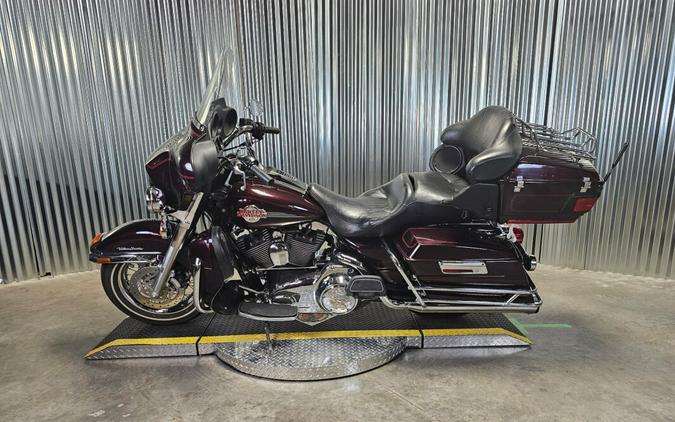 2007 Harley-Davidson Electra Glide Ultra Classic BLACK CHERRY W/PINSTRIPE