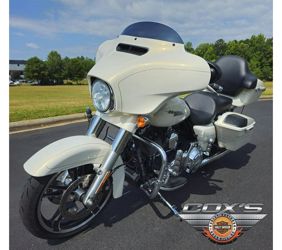 2015 Harley-Davidson® FLHXS - Street Glide® Special