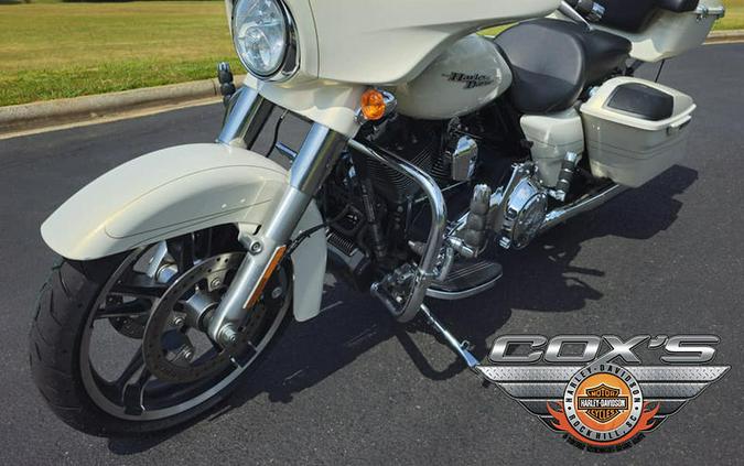 2015 Harley-Davidson® FLHXS - Street Glide® Special