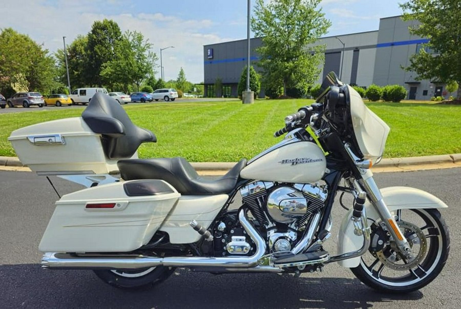 2015 Harley-Davidson® FLHXS - Street Glide® Special