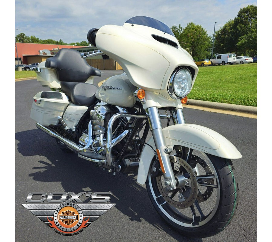 2015 Harley-Davidson® FLHXS - Street Glide® Special