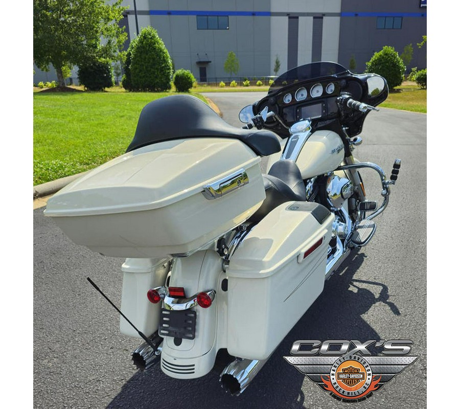 2015 Harley-Davidson® FLHXS - Street Glide® Special