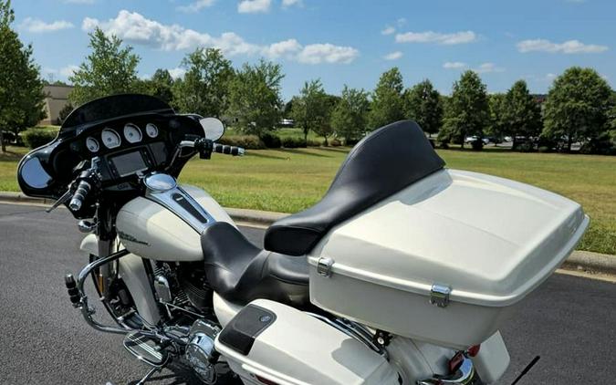 2015 Harley-Davidson® FLHXS - Street Glide® Special