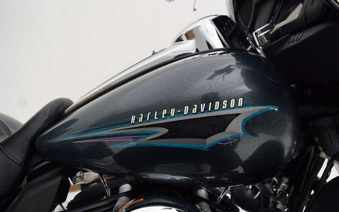 2015 Harley-Davidson Trike FLHTCUTG - Tri-Glide Ultra