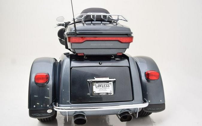 2015 Harley-Davidson Trike FLHTCUTG - Tri-Glide Ultra