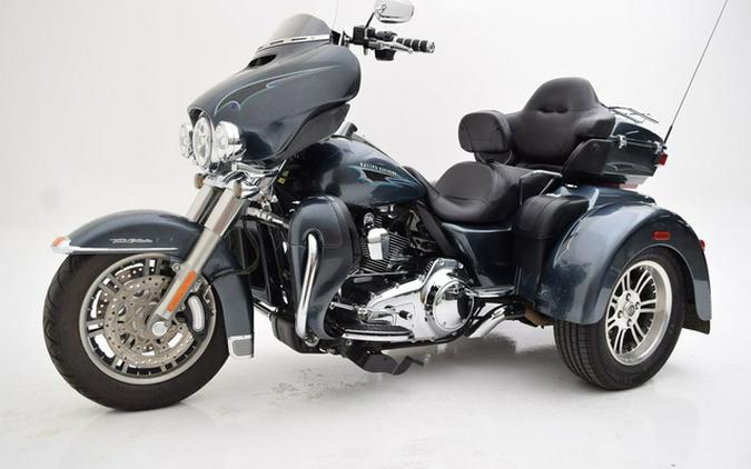 2015 Harley-Davidson Trike FLHTCUTG - Tri-Glide Ultra