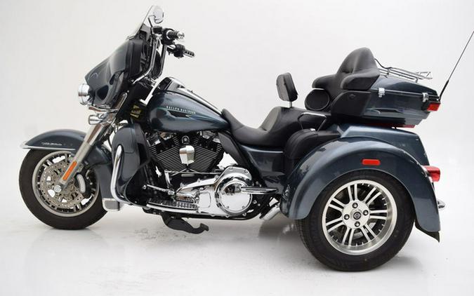 2015 Harley-Davidson Trike FLHTCUTG - Tri-Glide Ultra
