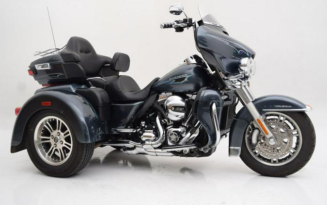 2015 Harley-Davidson Trike FLHTCUTG - Tri-Glide Ultra