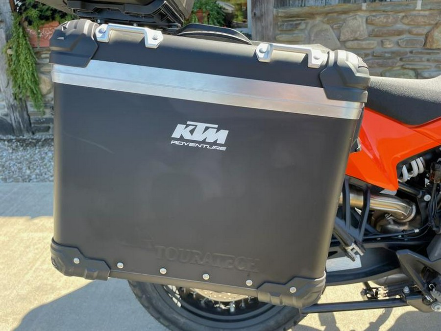 2022 KTM 890 Adventure