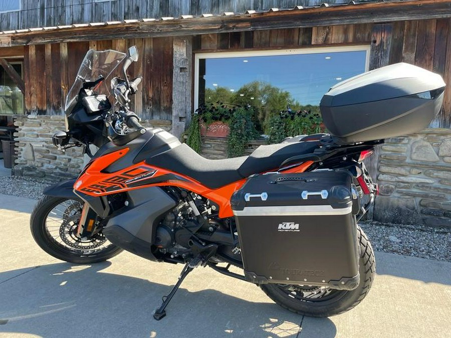 2022 KTM 890 Adventure