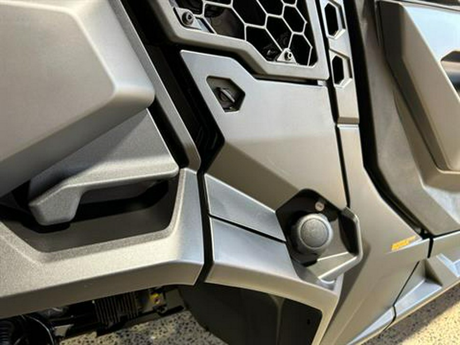 2026 Can-Am Commander XT-P