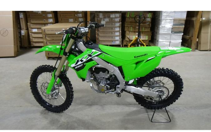 FIRST LOOK! 2024 KAWASAKI KX250, KX112, KX85 & KX65 MODELS