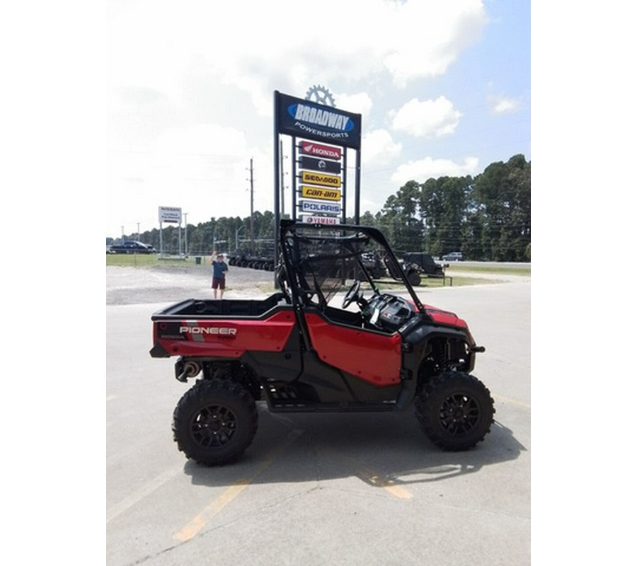 2024 Honda Pioneer 1000 Deluxe