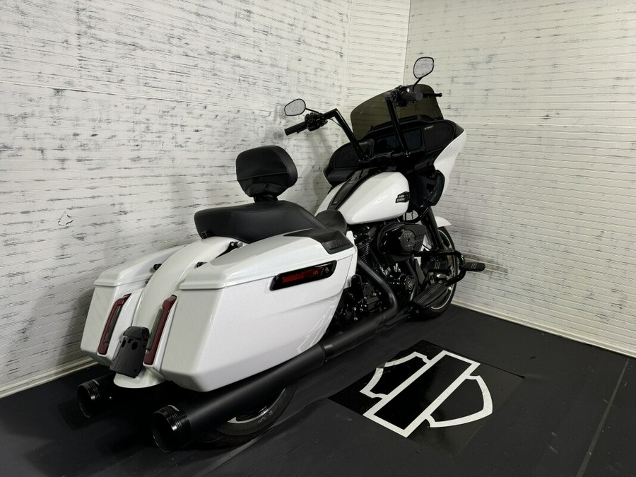 2024 Harley-Davidson Road Glide™ w/ KST bars, Rockford stage 2, and Exhaust!