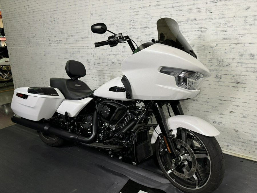 2024 Harley-Davidson Road Glide™ w/ KST bars, Rockford stage 2, and Exhaust!