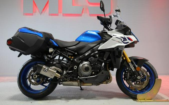 2026 Suzuki GSX-S1000GX+