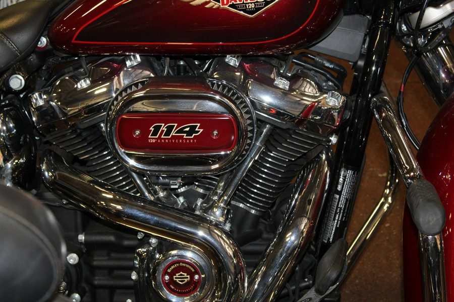 2023 Harley-Davidson® Heritage Classic HEIRLM RED FADE