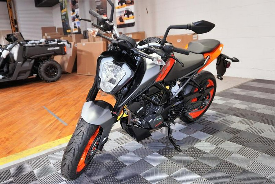 2023 KTM 200 Duke