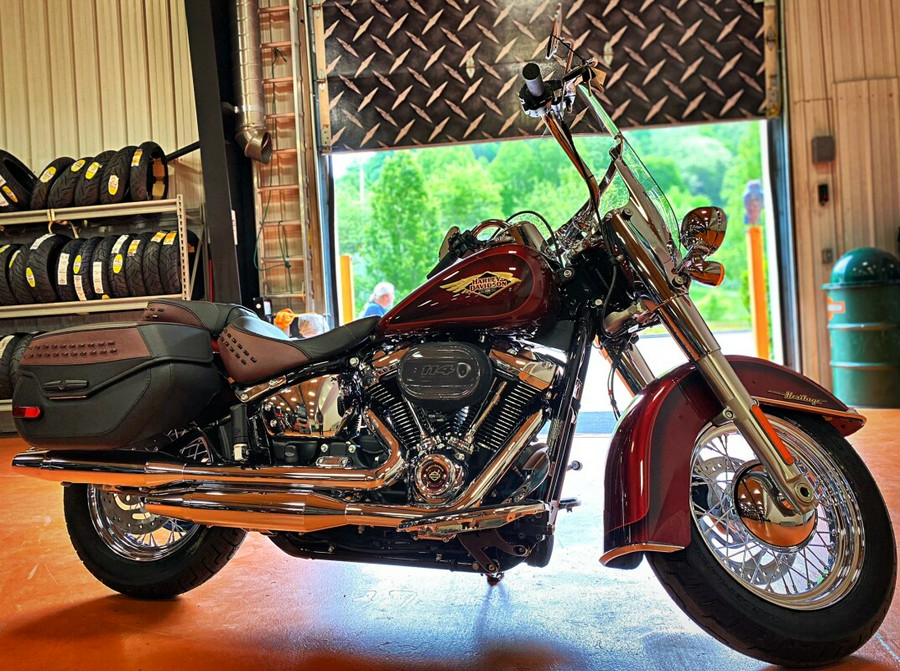 2023 HarleyDavidson Heritage Classic 120th Anniversary Heirloom Red