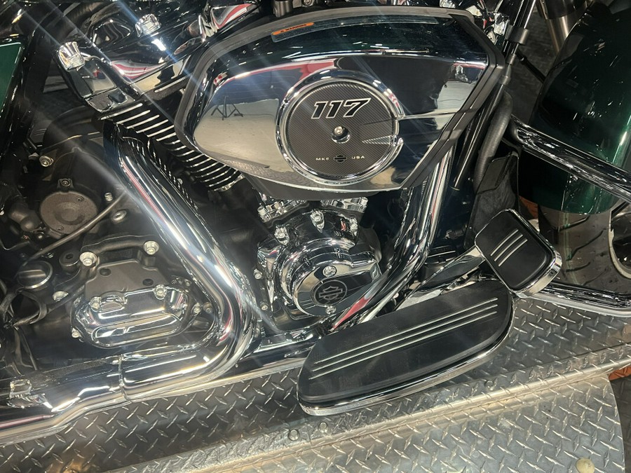 FLTRX 2024 Road Glide®