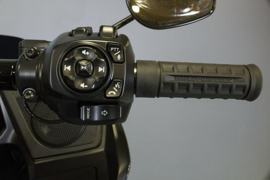 2025 Harley-Davidson® FLTRX - Road Glide®